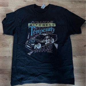 Like NEW Unisex Mitchel Tenpenny Graphic T-Shirt Size Large